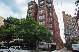 Building Photo - 941 W Carmen Ave