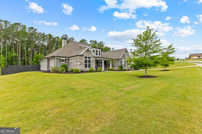 Foto del edificio - 215 Blue Point Pkwy