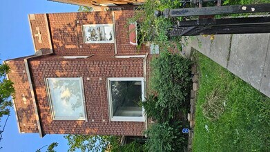 Building Photo - 7839 S Loomis Blvd