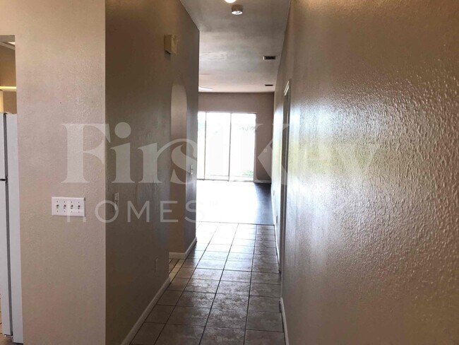 Foto del edificio - 1036 SE 11th Terrace
