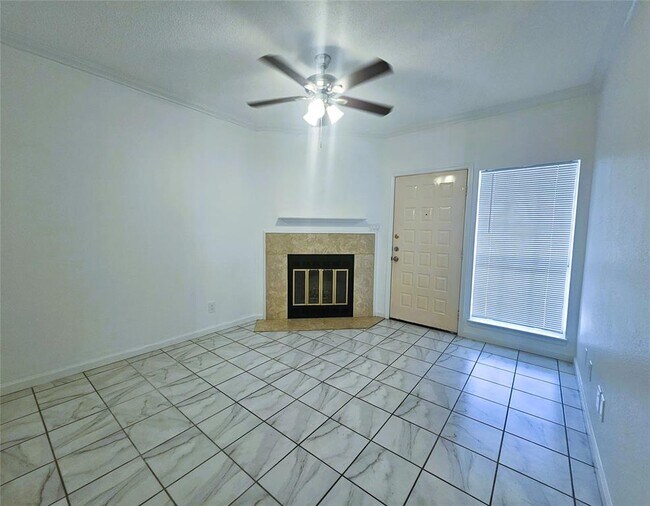 Foto del edificio - 921 Marine Dr