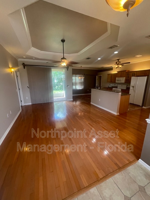 Building Photo - 6216 Freeport Dr