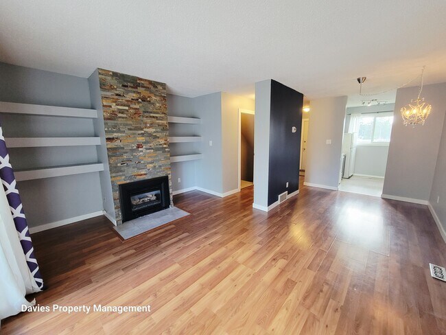 Building Photo - 5805 Riverbend Rd NW
