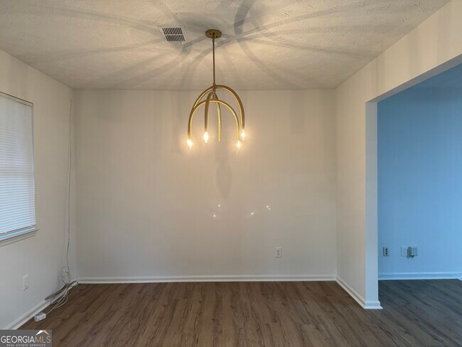 Foto del edificio - 5317 Medena Way