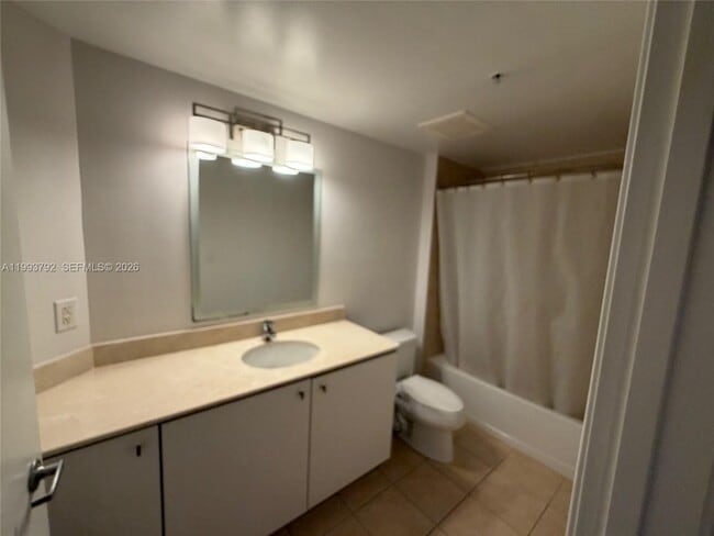 Foto del edificio - 9055 SW 73rd Ct