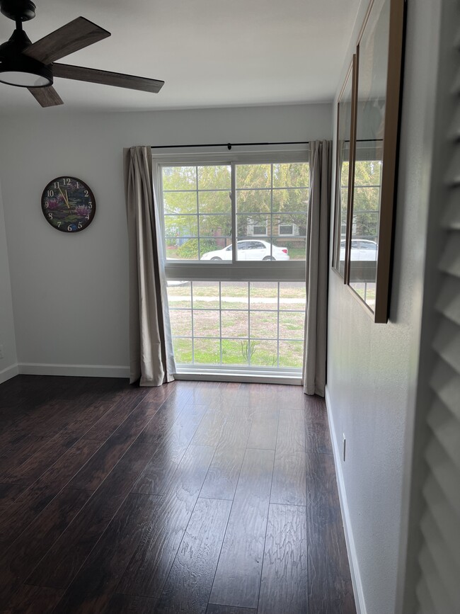 Building Photo - 22848 Cantara St