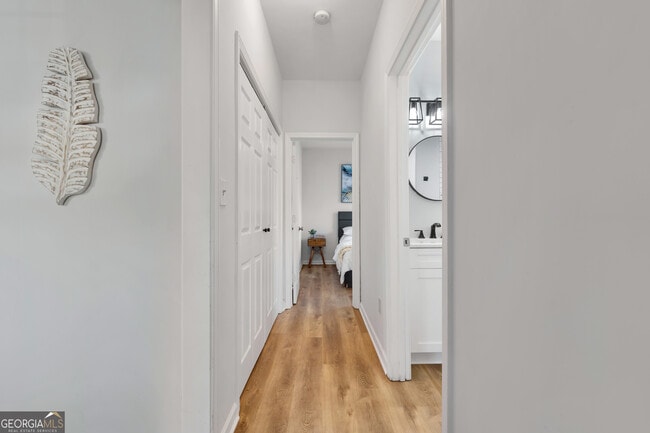 Foto del edificio - 56 Holly Rd NW