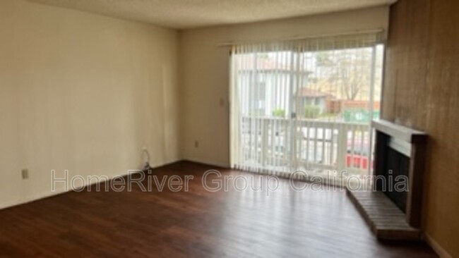 Building Photo - 1233 Dealynn St