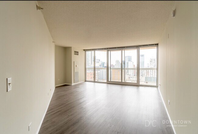 Foto del edificio - 411 N State St
