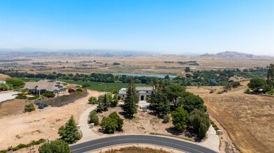 Building Photo - 14215 Killarney Dr