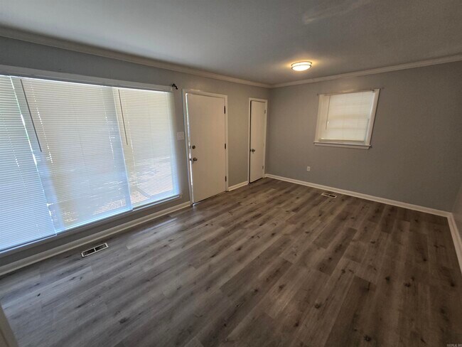 Foto del edificio - 8713 Westwood Ave