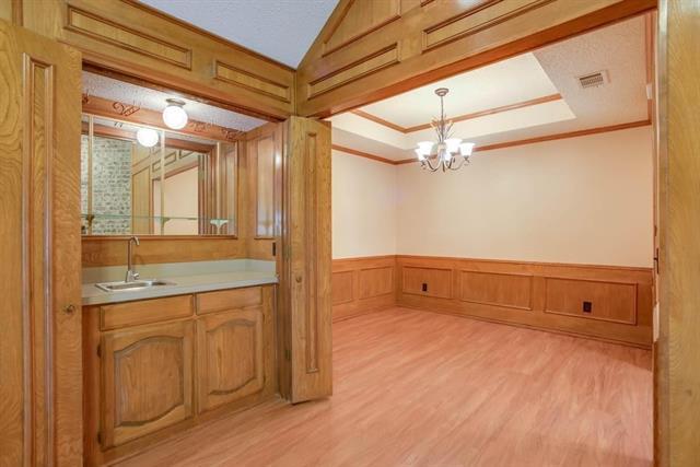 Building Photo - 2300 Arroyo Ct
