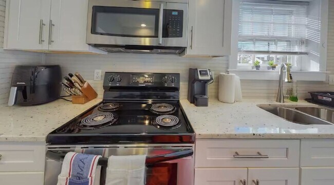 Building Photo - Charming 2BR House in Richmond