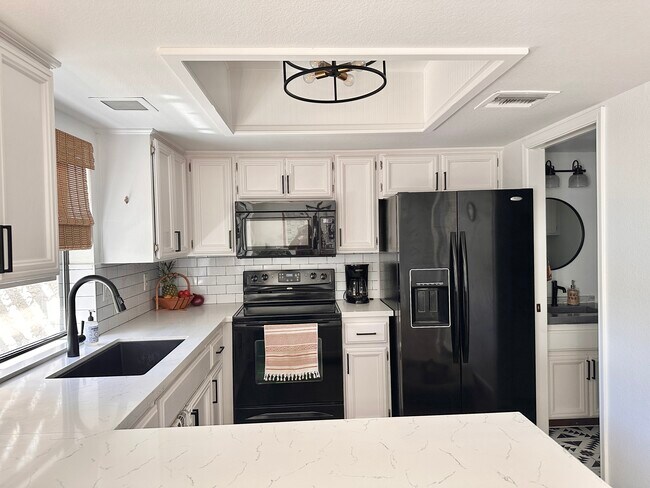Foto del edificio - 6522 N 10th Pl