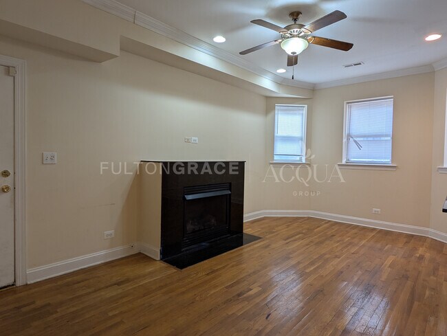Foto del edificio - 6935 N Oakley Ave