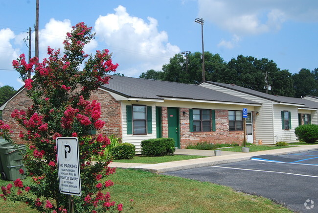 Building Photo - Parkview Apartments