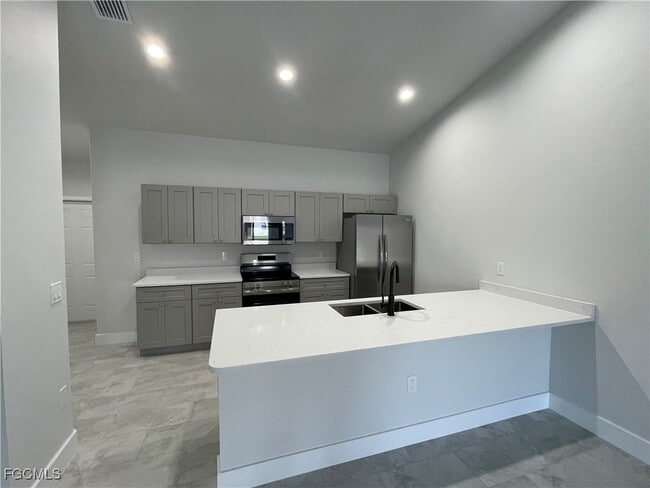 Building Photo - 1108 Andalusia Blvd