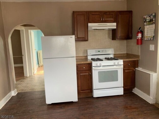 Foto del edificio - 171 Old Bloomfield Ave