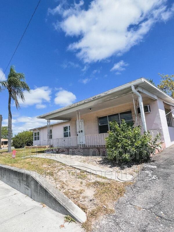 5742 9th Ave N, Saint Petersburg, FL 33710 Condo for Rent in Saint