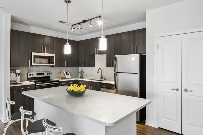 Foto del edificio - Lantower Brandon Crossroads