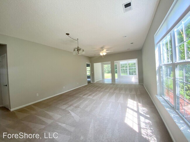 Building Photo - 3 br, 2 bath House - 25 Basil Ct.