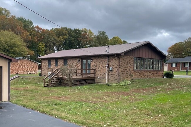 Foto del edificio - 10 Holland Ct