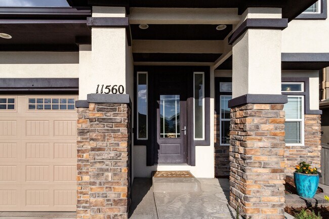 Building Photo - Luxury Living in The Farm with Private Bac...