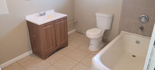 Building Photo - Beautiful home. Apply today!