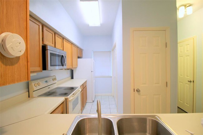 Foto del edificio - 7793 Cambridge St