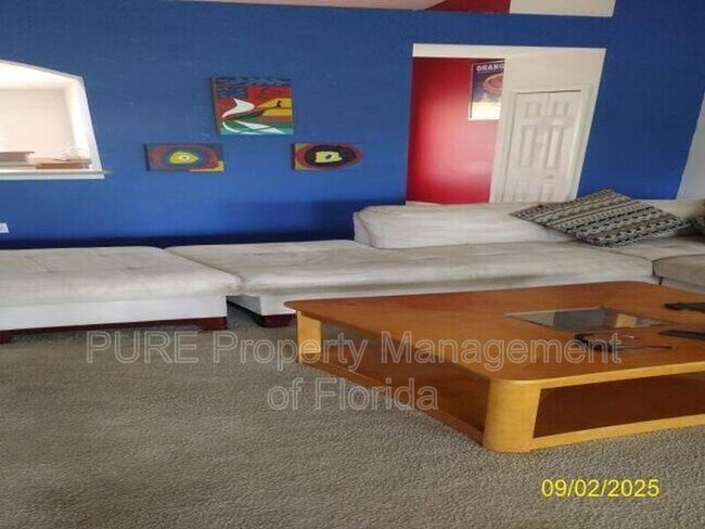 Photo - 20101 Seagrove St House