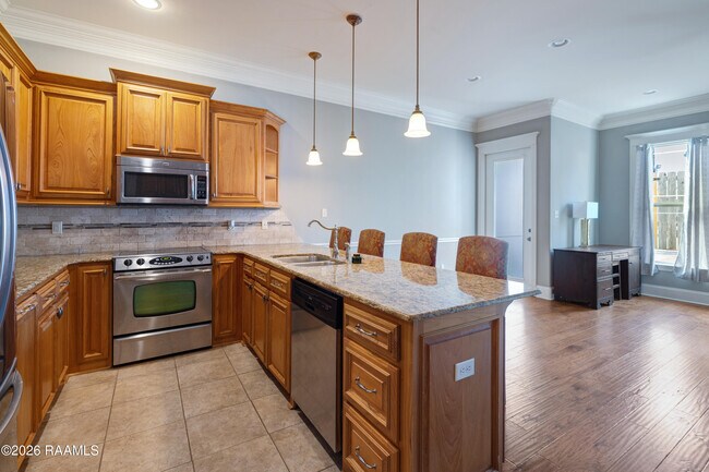 Foto del edificio - 103 Crystal Bay Ct