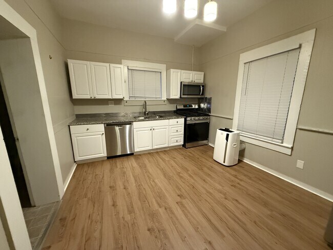 Foto del edificio - 1001 Curran St NW