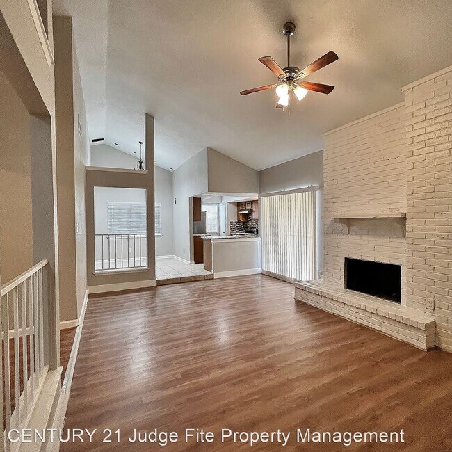 Building Photo - 4 br, 2 bath House - 400 Colgate Court