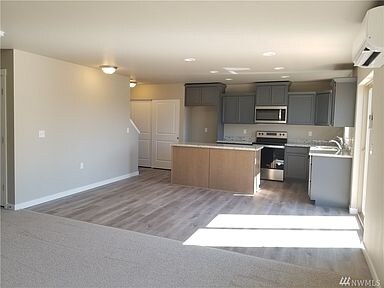 Building Photo - 2495 Sand Dollar Rd W