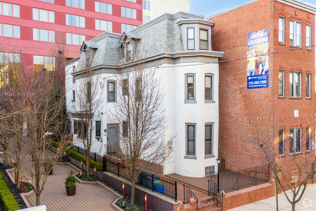 Exterior - Campus Apartments
