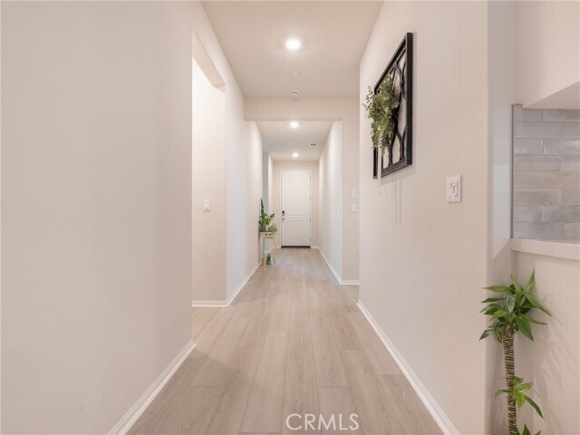 Building Photo - 32910 Linecroft Ct