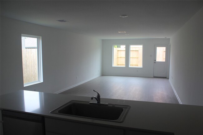 Foto del edificio - 3128 Twisted Myrtle Dr