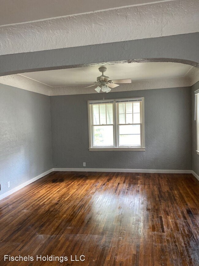 Foto del edificio - 3 br, 1 bath House - 450 Reed St