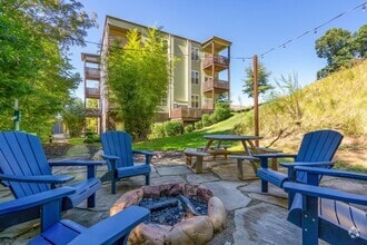 Building Photo - Skyloft Apartments