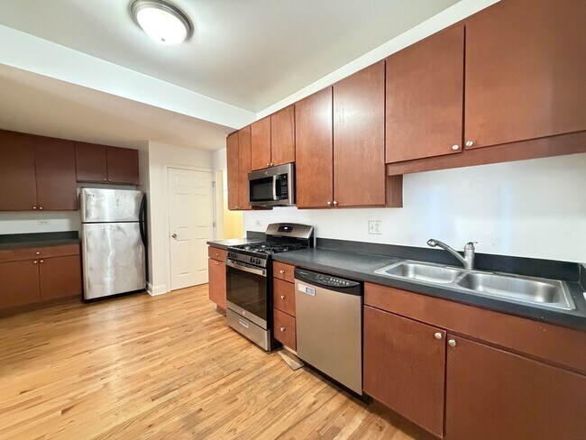 Foto del edificio - 3430 W Parker Ave