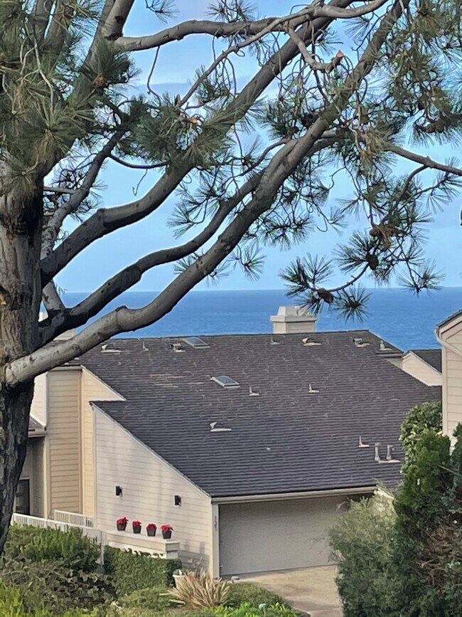 Ocean View - 259 Stratford Ct