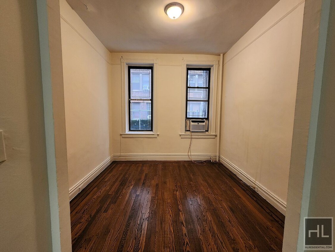 Primary Photo - EAST 58 STREET