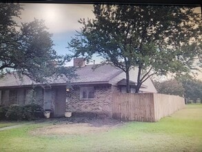 Building Photo - 316 Towne House Ln