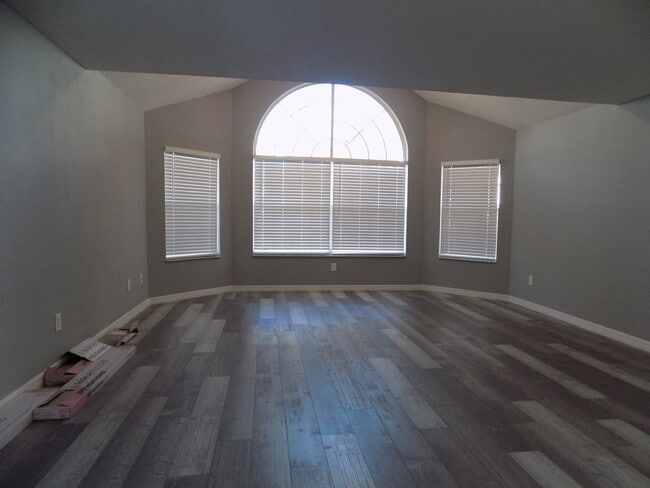 Photo - 2735 N Poinciana Blvd House