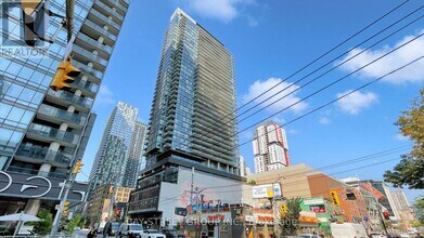 Building Photo - 290 Adelaide St W