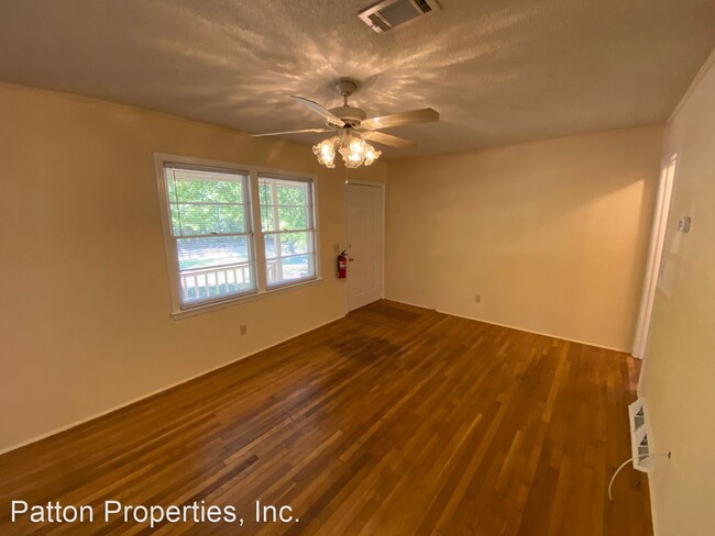 Building Photo - 3 br, 1 bath House - 312 Peachtree Rock Road
