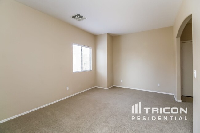 Foto del edificio - 13173 E Primrose Ln