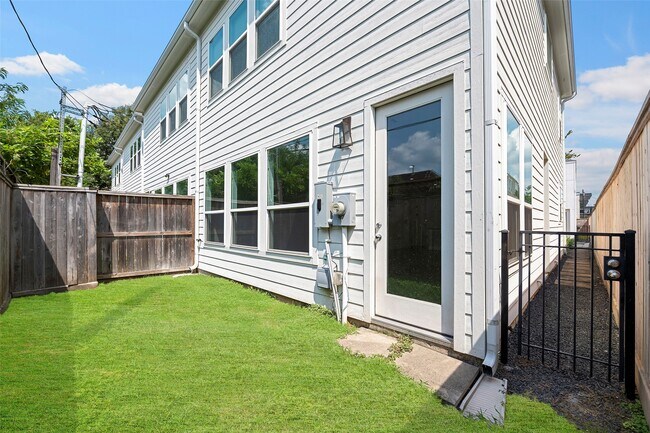 Foto del edificio - 1606 Westside Gardens Ln