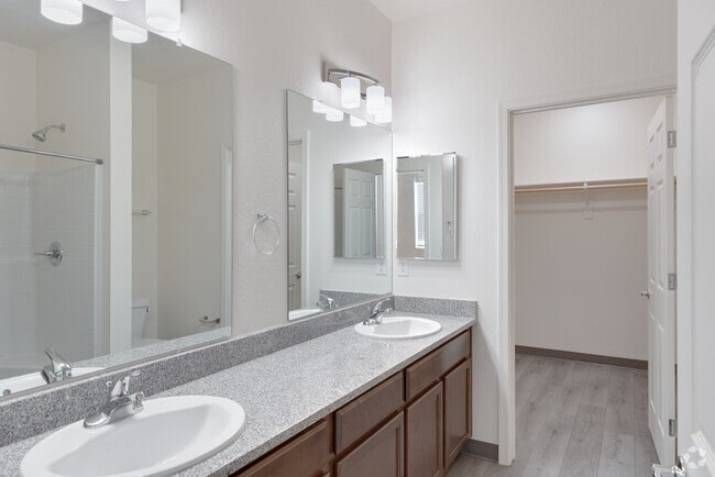 2BR, 2BA - 1,050SF - Primary Bathroom - Plaza Way