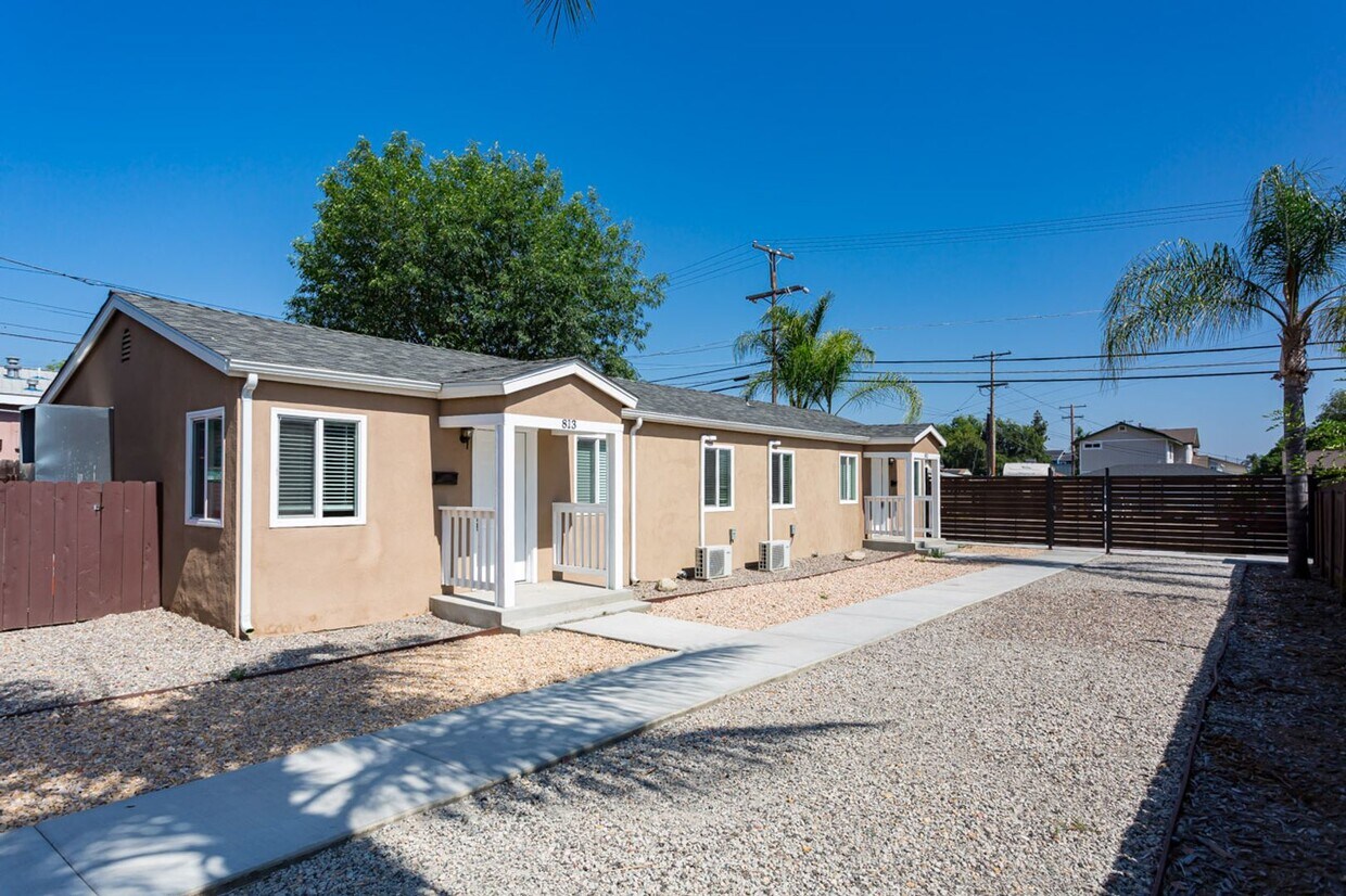 811823 Palm Ave Unit 813, El Cajon, CA 92020 Room for Rent in El